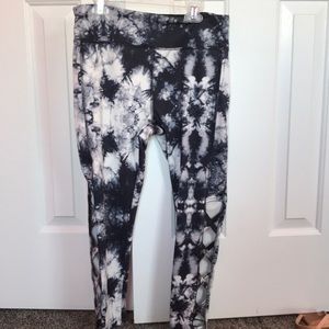 Tie-dye cropped leggings